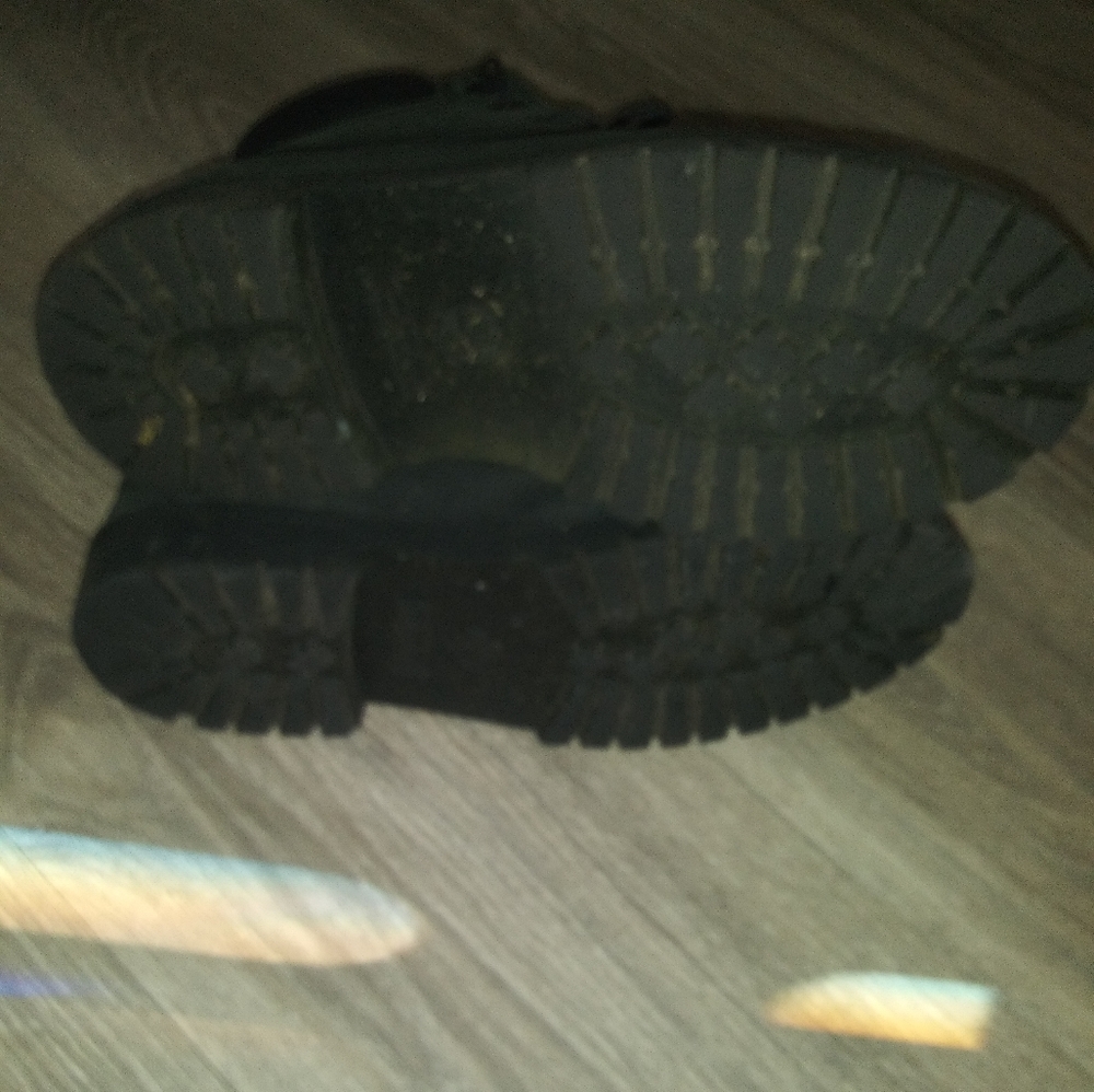 Timberland Boots - Picture 2 of 4